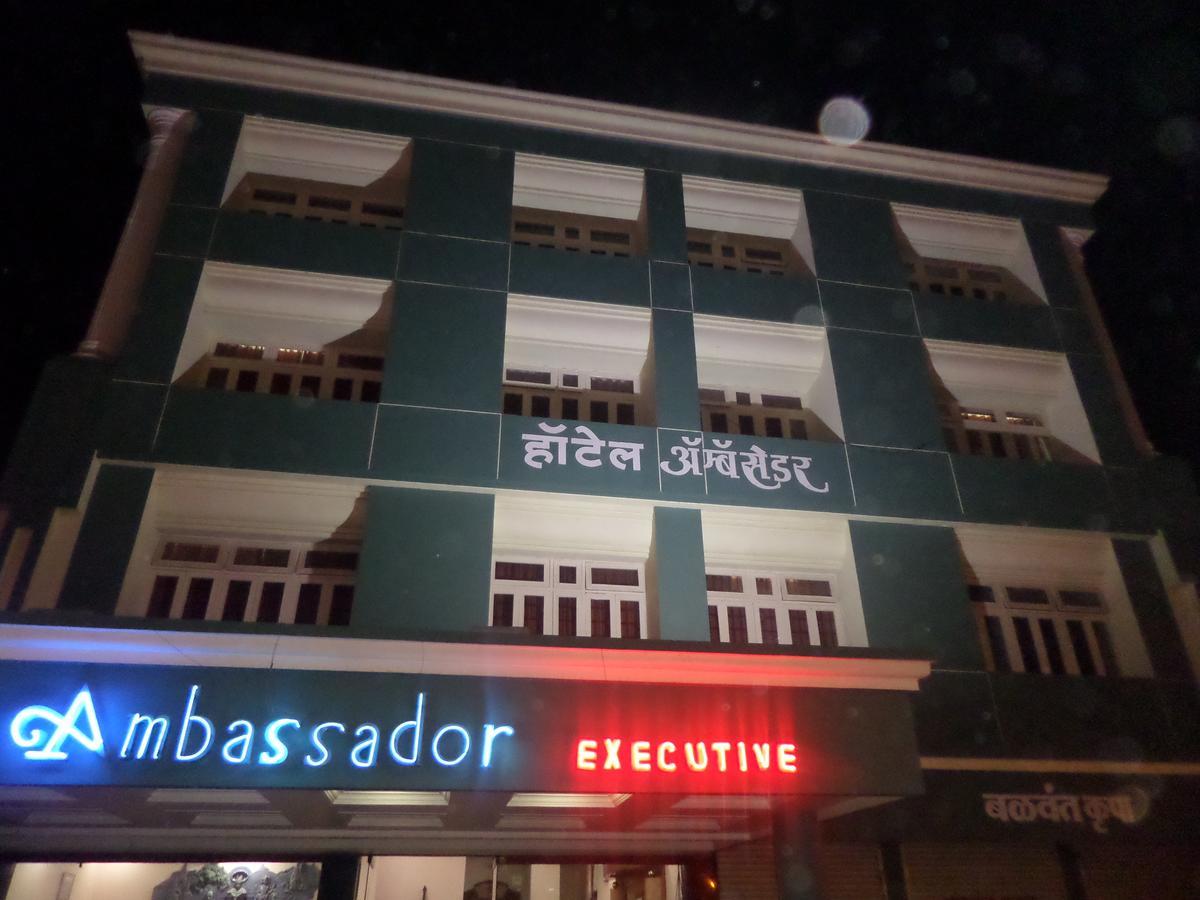 Hotel Ambessador Executive ソーラープル エクステリア 写真