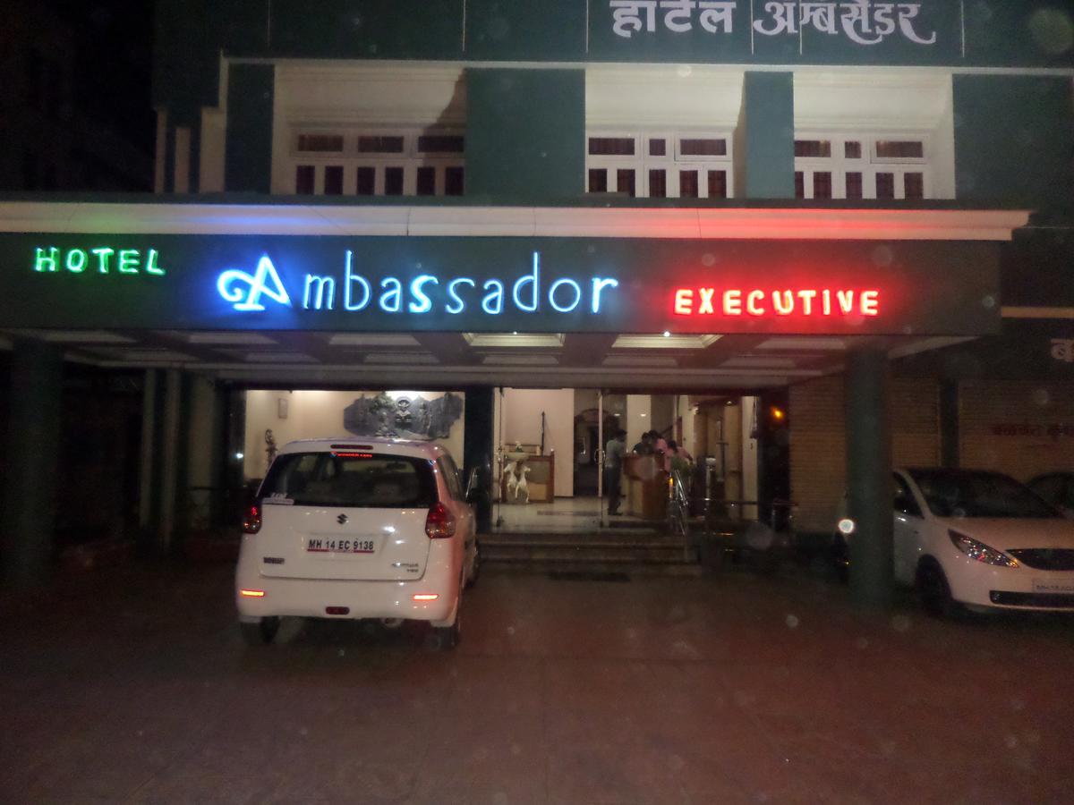 Hotel Ambessador Executive ソーラープル エクステリア 写真