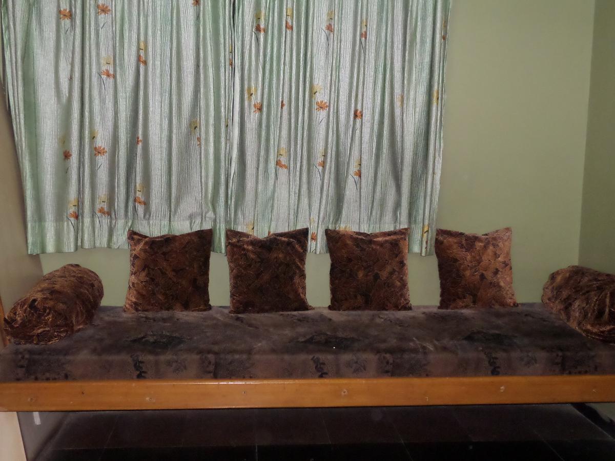 Hotel Ambessador Executive ソーラープル エクステリア 写真